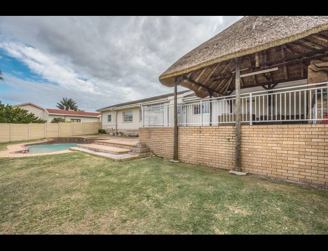 3 BEDROOM HOUSE RENTED IN SUNRIDGE PARK